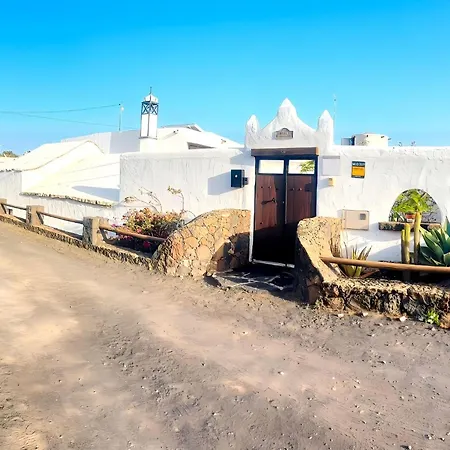 Medinilla With Private Pool In Conil *