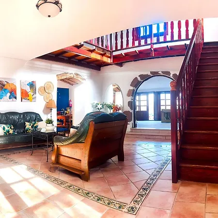 Vila Medinilla With Private Pool In Conil