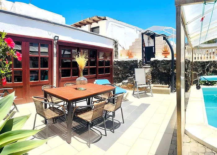 Medinilla With Private Pool In Conil *