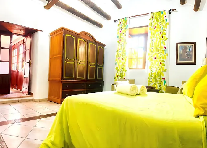 Medinilla With Private Pool In Conil