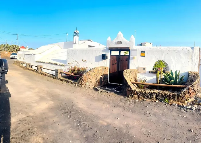 Medinilla With Private Pool In Conil *