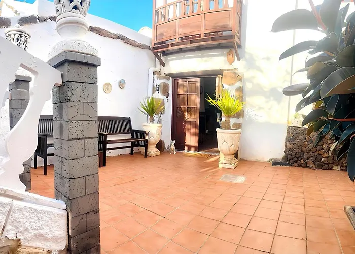 Medinilla With Private Pool In Conil Villa