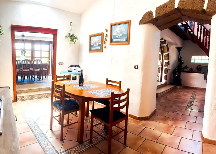 Villa Medinilla With Private Pool In Conil